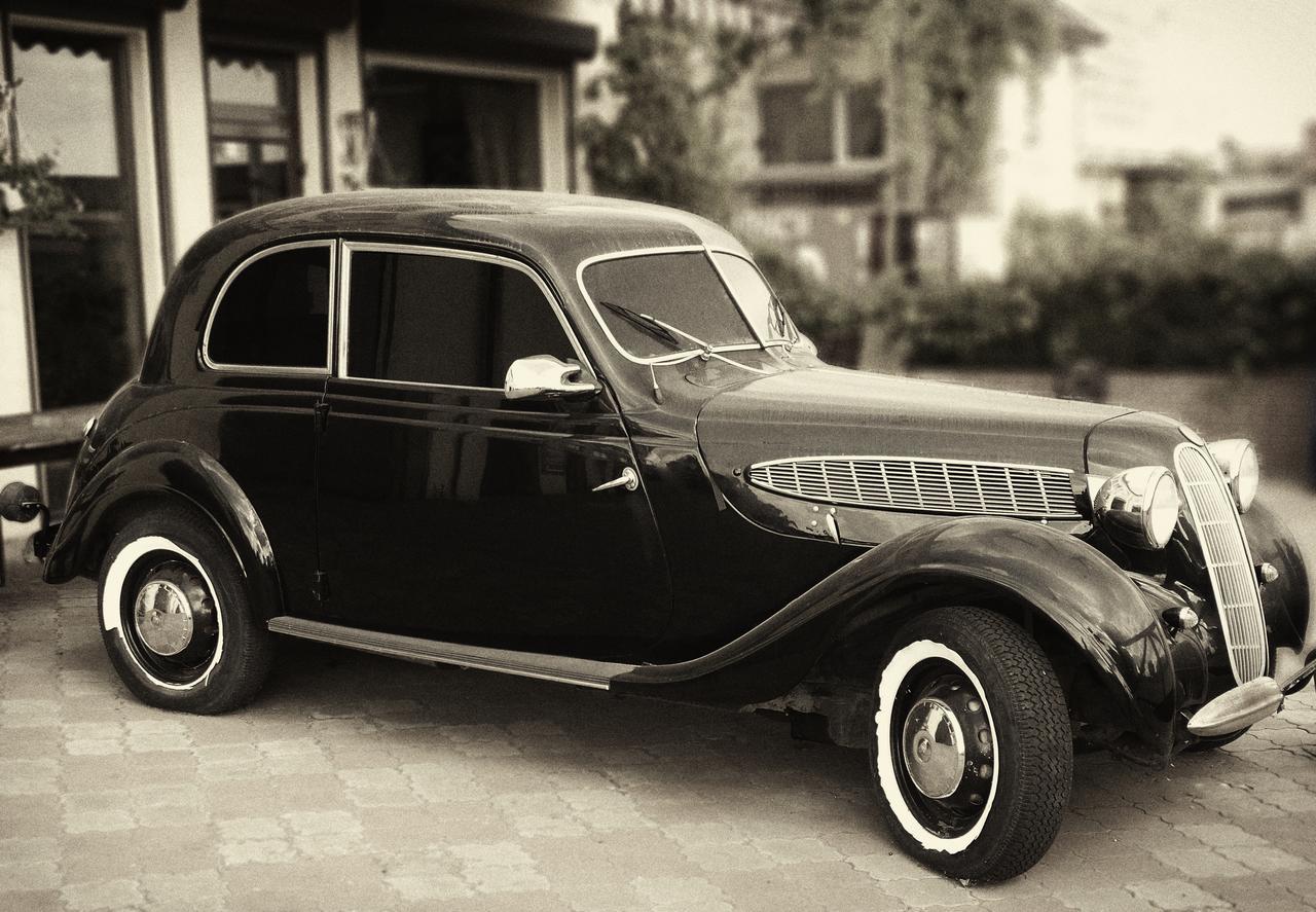 Henry Ford Mini Hotel Oldenburg Bagian luar foto