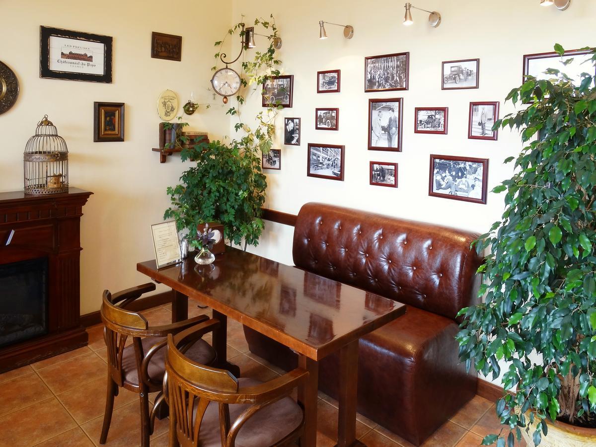 Henry Ford Mini Hotel Oldenburg Bagian luar foto